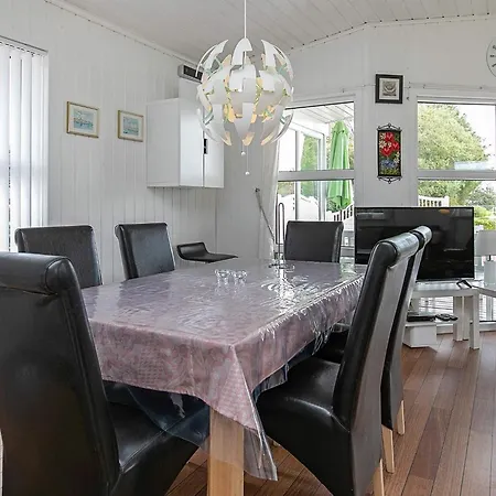 Casa de Férias 6 Person In Ulfborg Fjand Gårde