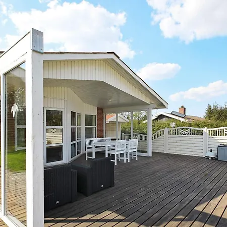 Casa de Férias 6 Person In Ulfborg Fjand Gårde